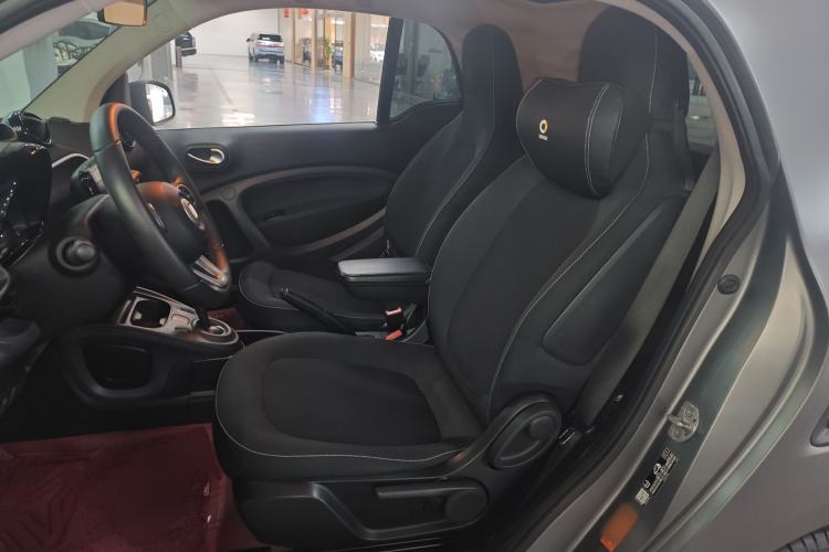 Used smart fortwo 2018 1.0L 52kW Hardtop Passion Edition China V Standard Left Front Seat