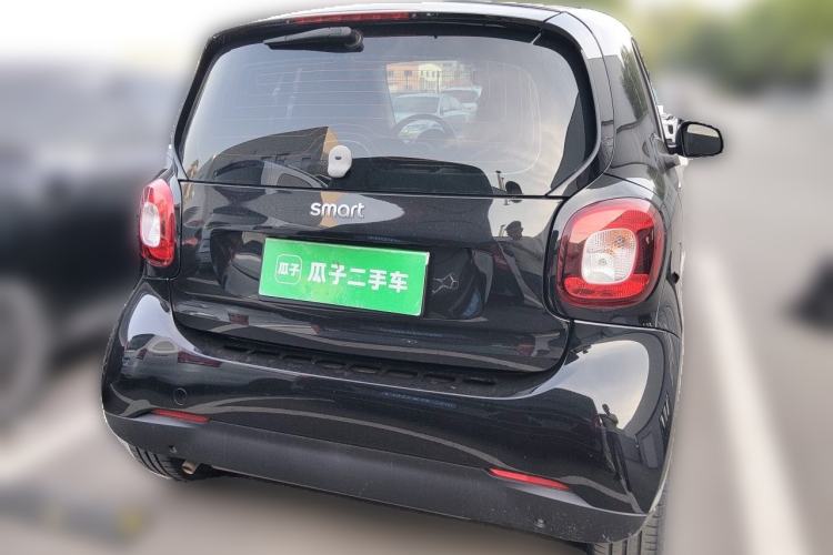 Used smart fortwo 2018 1.0L 52kW Hardtop Passion Edition China V Standard Rear