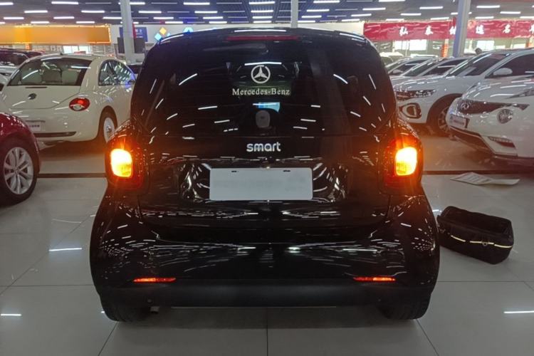 Used smart fortwo 2018 1.0L 52kW Hardtop Passion Edition China V Standard Rear