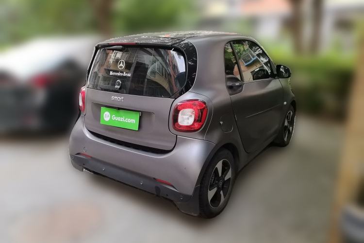 Used smart fortwo 2018 1.0L 52kW Hardtop Passion Edition China V Standard Rear Right 45 Deg