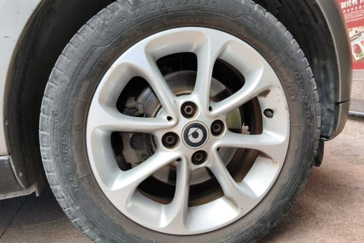 Used smart fortwo 2018 1.0L 52kW Hardtop Dynamic Version China V Right Front Wheel Hub