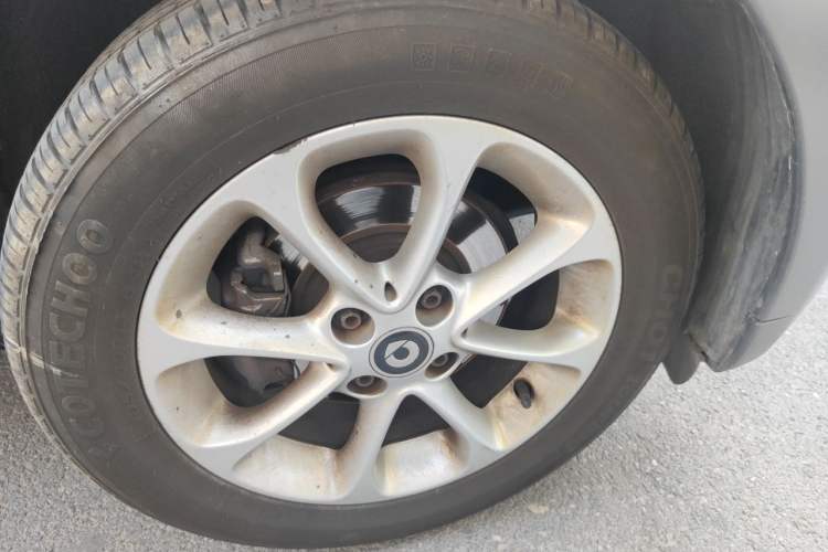 Used smart fortwo 2018 1.0L 52kW Hardtop Dynamic Version China V Right Front Wheel Hub