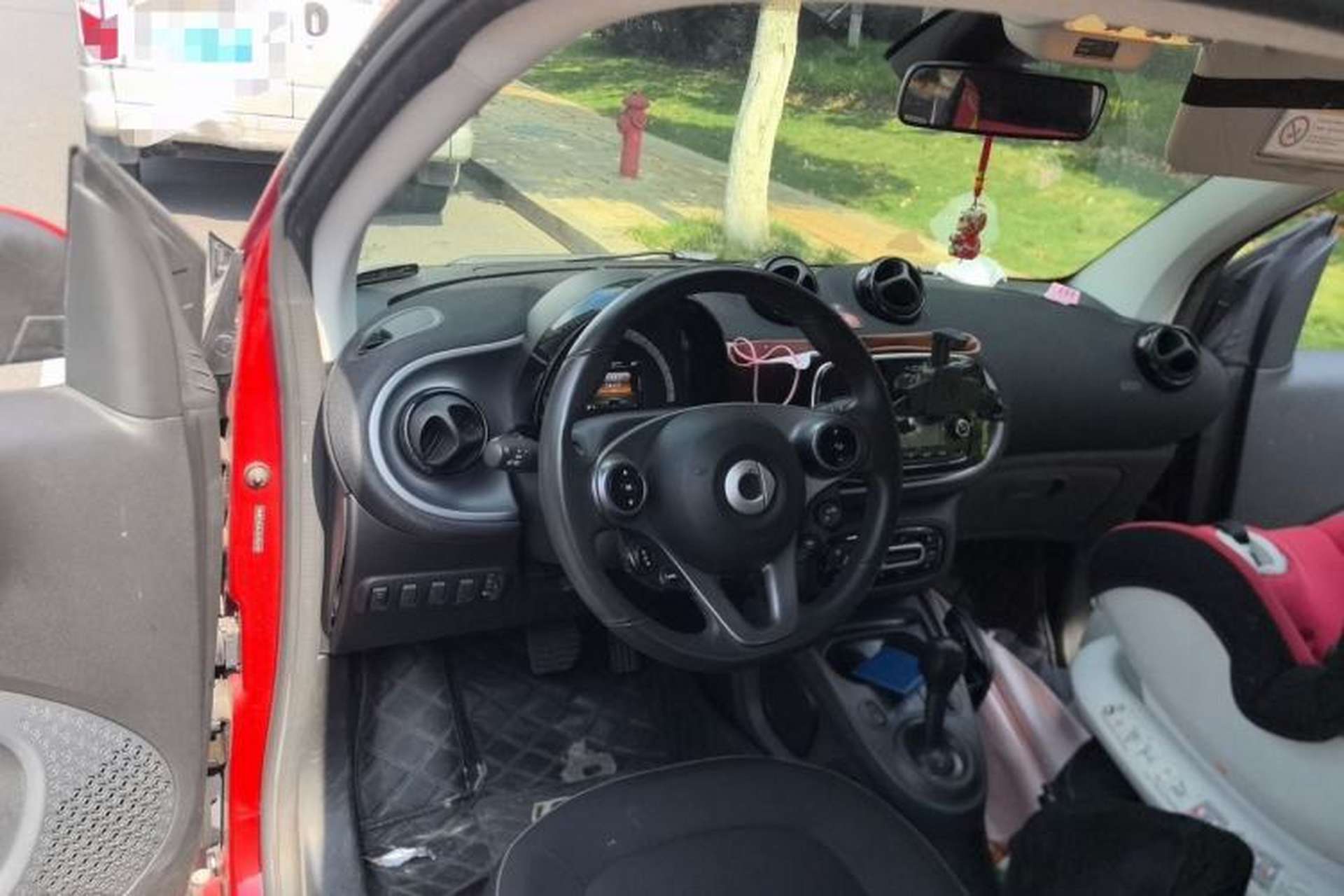 Used smart fortwo 2018 1.0L 52kW Hardtop Passion Edition China V Standard Steering Wheel