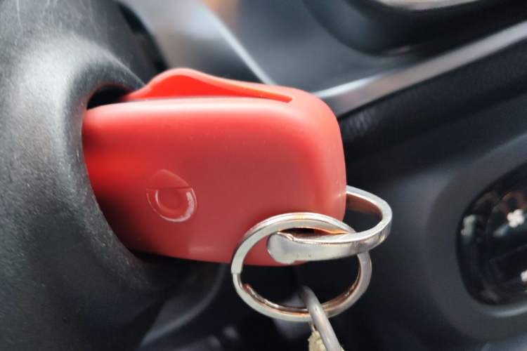 Used smart fortwo 2018 1.0L 52kW Hardtop Passion Edition China V Standard Vehicle Key
