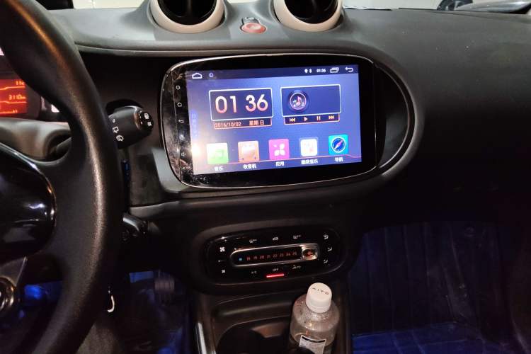 Used smart fortwo 2018 1.0L 52kW Hardtop Dynamic Version China V Audio And AC Panel