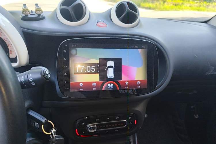 Used smart fortwo 2018 1.0L 52kW Hardtop Dynamic Version China V Audio And AC Panel