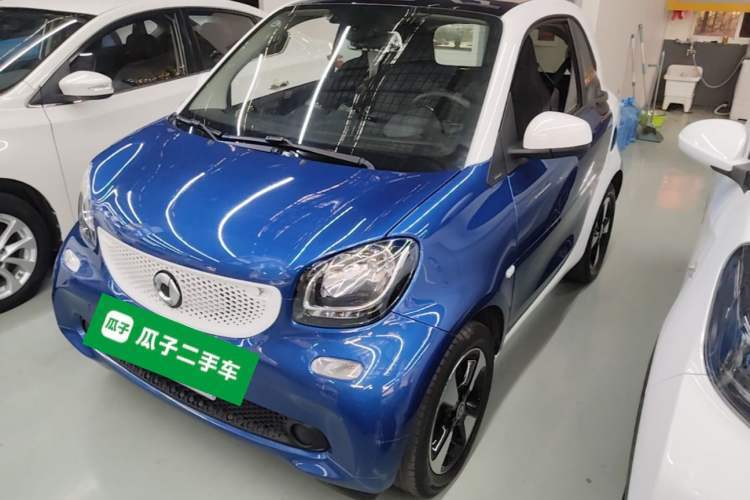 Used smart fortwo 2018 1.0L 52kW Hardtop Passion Edition China V Standard Guazi used car, China used car export, Used car for sale, Used  cars, Cheapest cars for sale