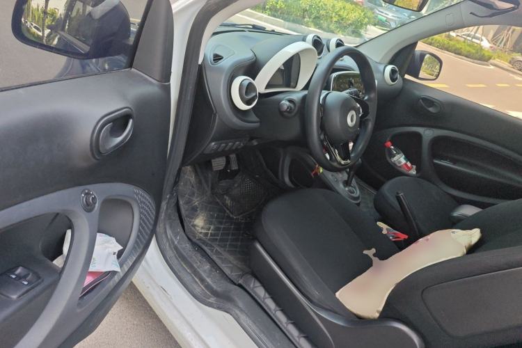 Used smart fortwo 2018 1.0L 52kW Hardtop Dynamic Version China V Driver Seat