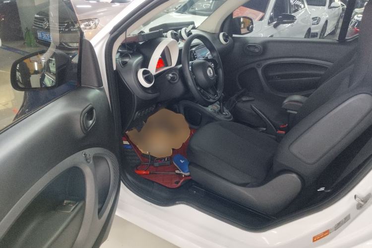 Used smart fortwo 2018 1.0L 52kW Hardtop Dynamic Version China V Driver Seat