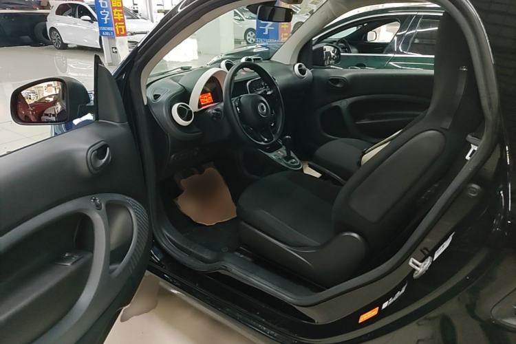 Used smart fortwo 2018 1.0L 52kW Hardtop Dynamic Version China V Driver Seat