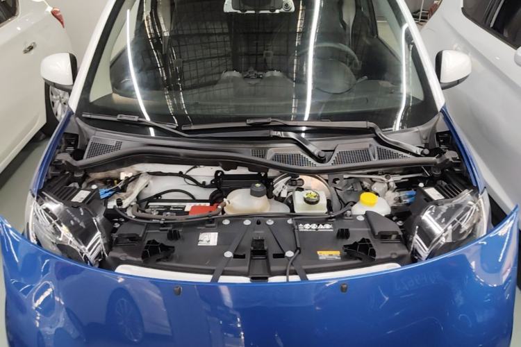 Used smart fortwo 2018 1.0L 52kW Hardtop Passion Edition China V Standard Engine Bay