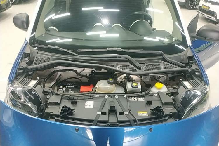 Used smart fortwo 2018 1.0L 52kW Hardtop Dynamic Version China V Engine Bay