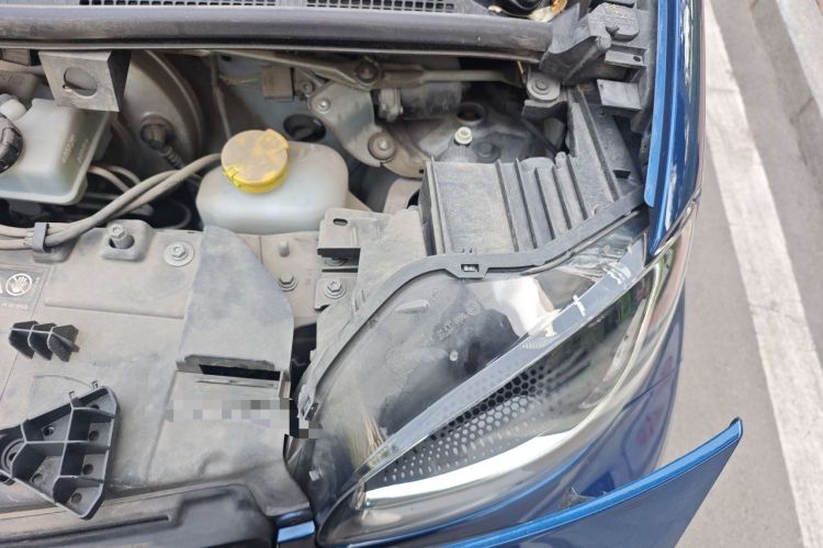 Used smart fortwo 2018 1.0L 52kW Hardtop Dynamic Version China V Engine Bay Left