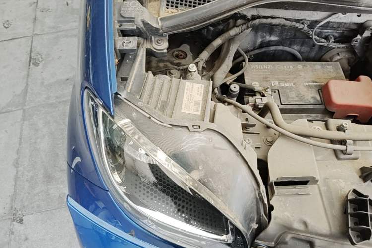 Used smart fortwo 2018 1.0L 52kW Hardtop Dynamic Version China V Engine Bay Right