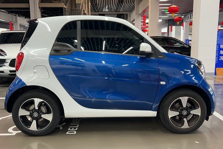 Used smart fortwo 2018 1.0L 52kW Hardtop Passion Edition China V Standard Exterior 2
