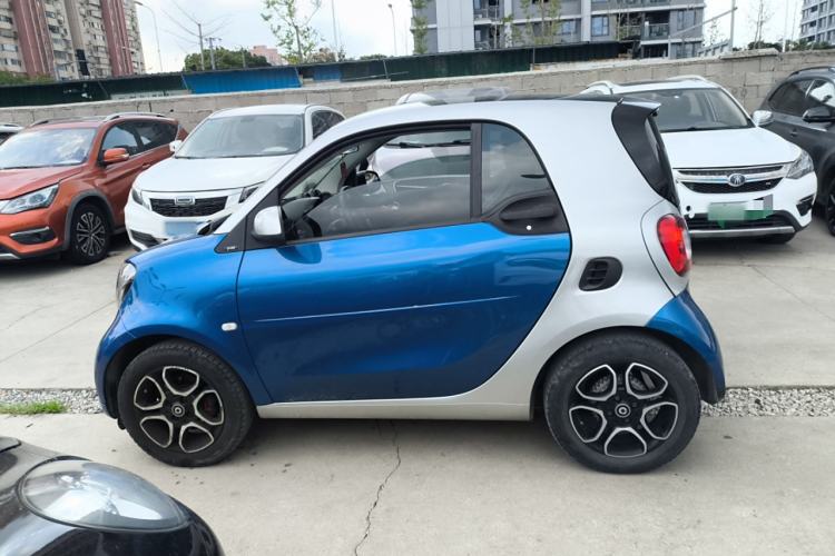 Used smart fortwo 2018 0.9T 66kW Hardtop Pioneer Edition China V Emission Standard Exterior 3