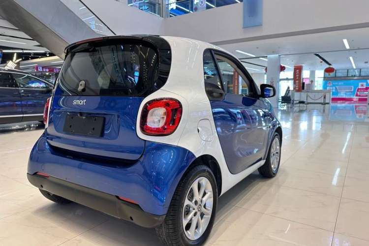 Used smart fortwo 2018 1.0L 52kW Hardtop Dynamic Version China V Exterior 4