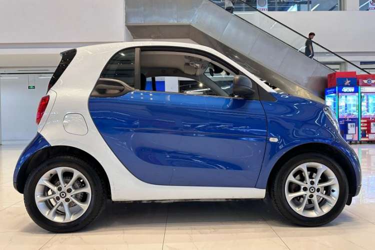 Used smart fortwo 2018 1.0L 52kW Hardtop Dynamic Version China V Exterior 5
