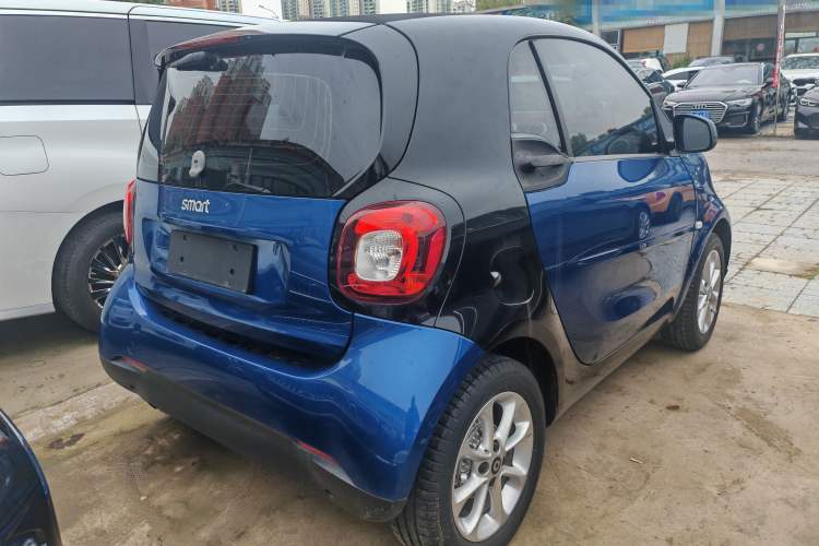 Used smart fortwo 2018 1.0L 52kW Hardtop Dynamic Version China V Exterior 5