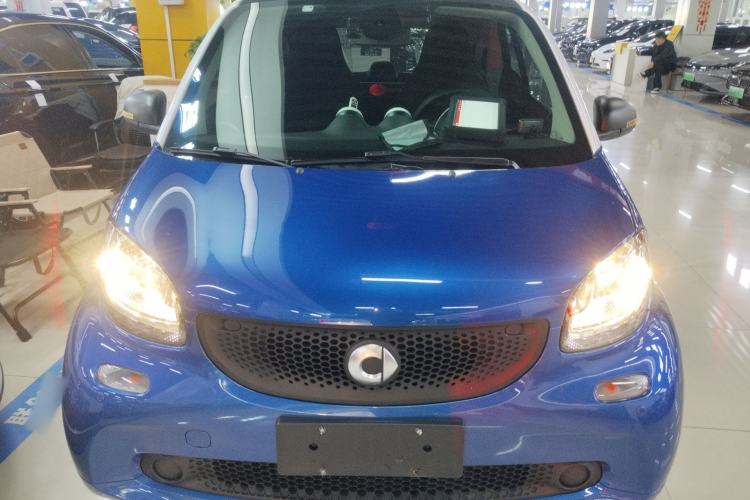 Used smart fortwo 2018 1.0L 52kW Hardtop Dynamic Version China V Front