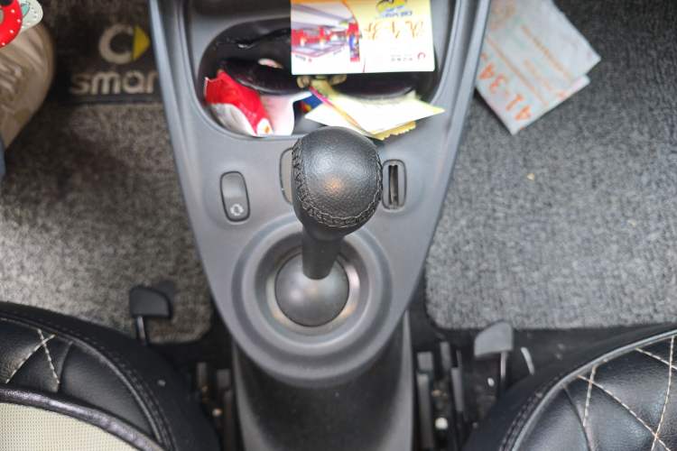 Used smart fortwo 2018 1.0L 52kW Hardtop Dynamic Version China V Gear Lever