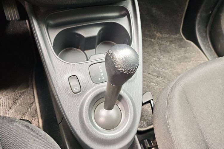 Used smart fortwo 2018 1.0L 52kW Hardtop Dynamic Version China V Gear Lever