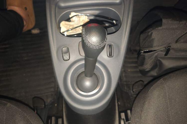 Used smart fortwo 2018 1.0L 52kW Hardtop Dynamic Version China V Gear Lever