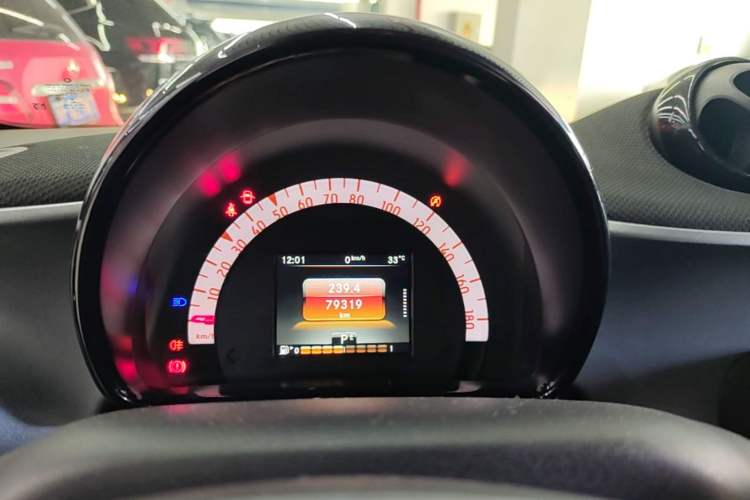 Used smart fortwo 2018 1.0L 52kW Hardtop Passion Edition China V Standard Instrument Cluster