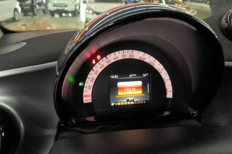 Used smart fortwo 2018 1.0L 52kW Hardtop Passion Edition China V Standard Instrument Cluster