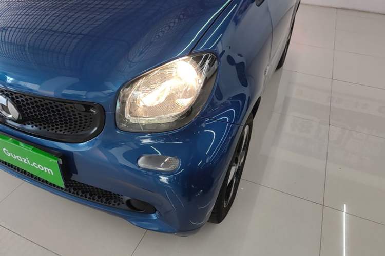 Used smart fortwo 2018 1.0L 52kW Hardtop Passion Edition China V Standard Left Front Headlight