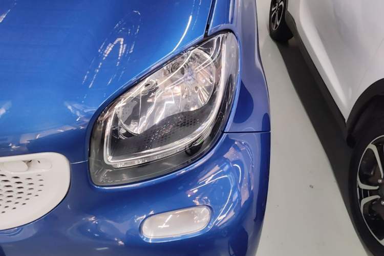 Used smart fortwo 2018 1.0L 52kW Hardtop Passion Edition China V Standard Left Front Headlight