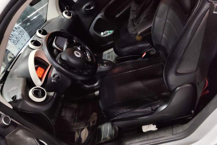 Used smart fortwo 2018 1.0L 52kW Hardtop Dynamic Version China V Left Front Seat