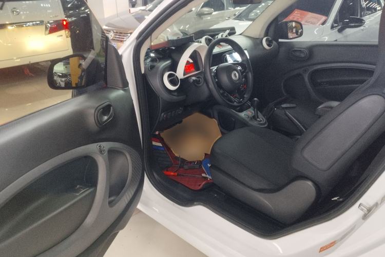 Used smart fortwo 2018 1.0L 52kW Hardtop Dynamic Version China V Left Front Seat