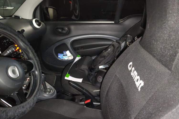 Used smart fortwo 2018 1.0L 52kW Hardtop Dynamic Version China V Left Front Seat