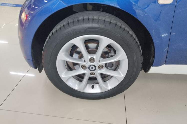 Used smart fortwo 2018 1.0L 52kW Hardtop Dynamic Version China V Left Front Wheel Hub