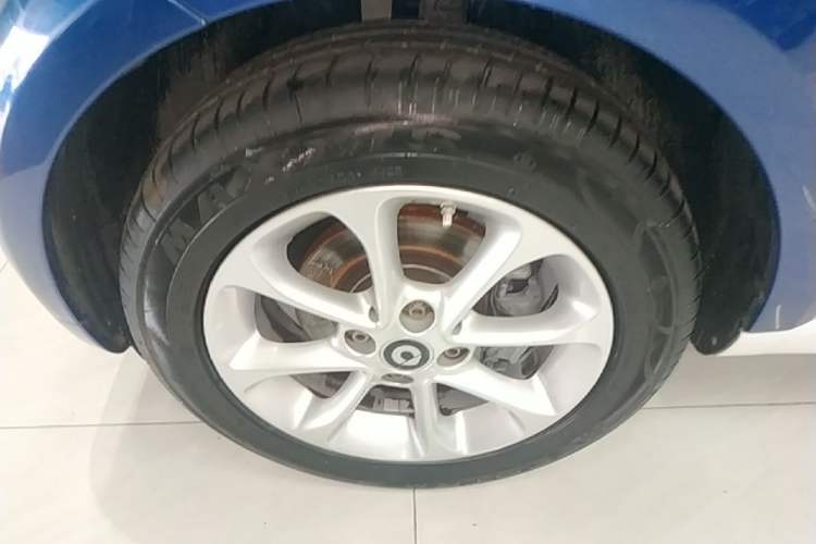 Used smart fortwo 2018 1.0L 52kW Hardtop Dynamic Version China V Left Front Wheel Hub