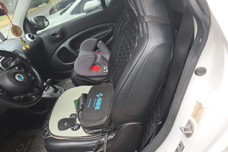 Used smart fortwo 2018 1.0L 52kW Hardtop Dynamic Version China V Left Rear Seat