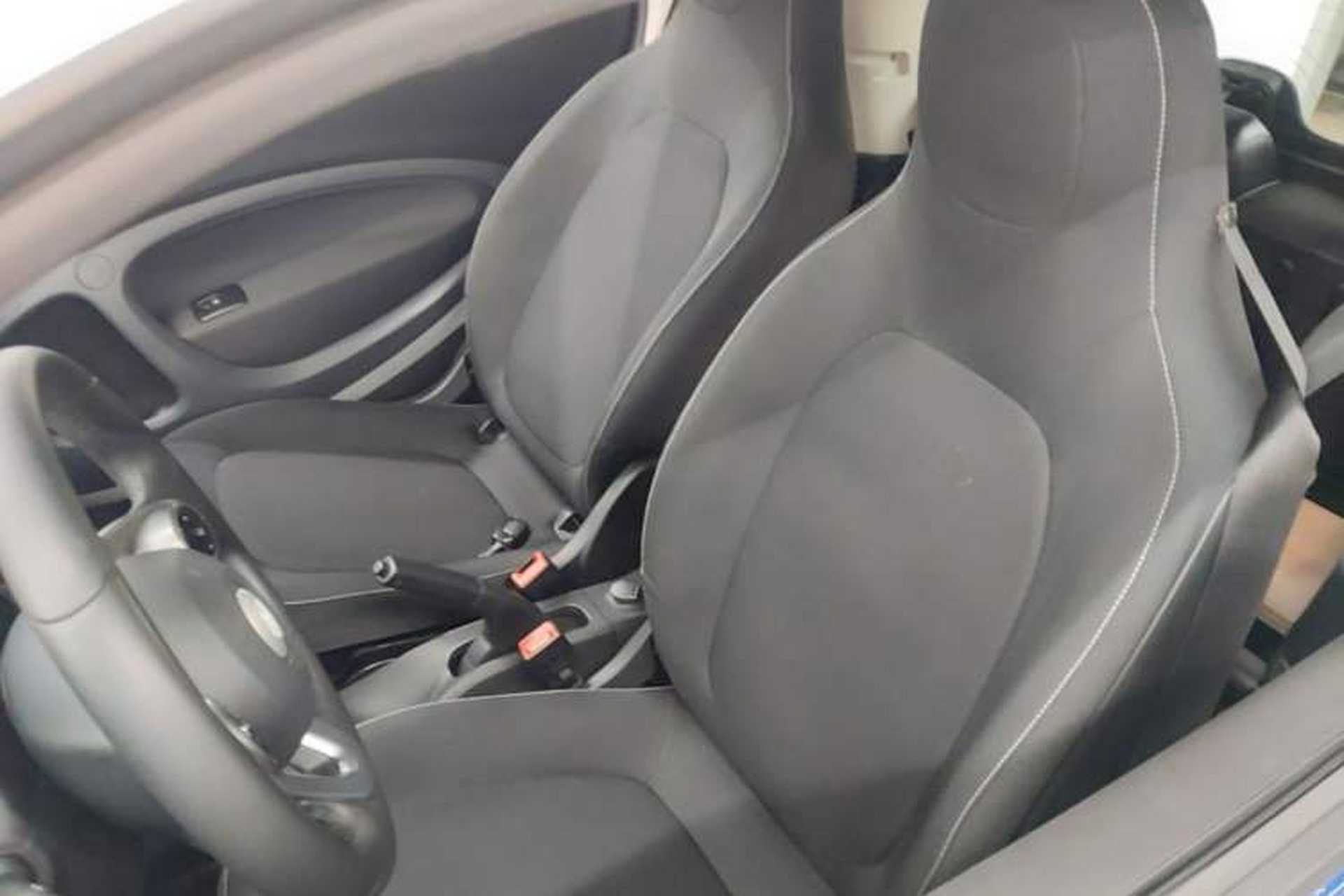 Used smart fortwo 2018 1.0L 52kW Hardtop Passion Edition China V Standard Left Rear Seat