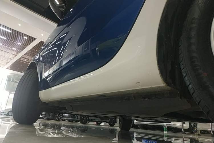 Used smart fortwo 2018 1.0L 52kW Hardtop Dynamic Version China V Left Side Sill