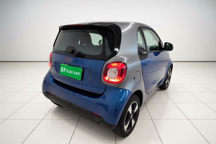 Used smart fortwo 2018 1.0L 52kW Hardtop Passion Edition China V Standard Rear Right 45 Deg