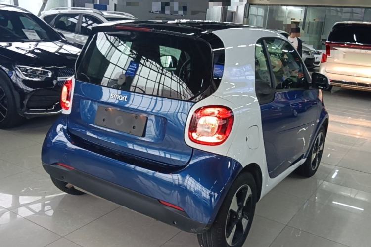 Used smart fortwo 2018 1.0L 52kW Hardtop Passion Edition China V Standard Rear Right 45 Deg