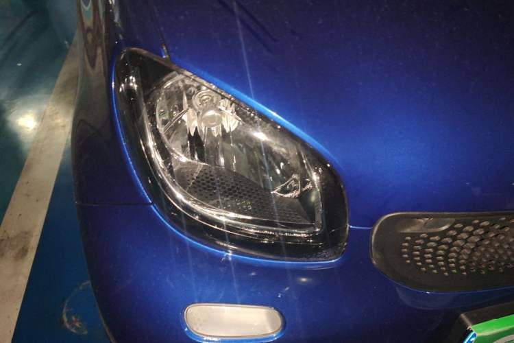 Used smart fortwo 2018 1.0L 52kW Hardtop Dynamic Version China V Right Front Headlight