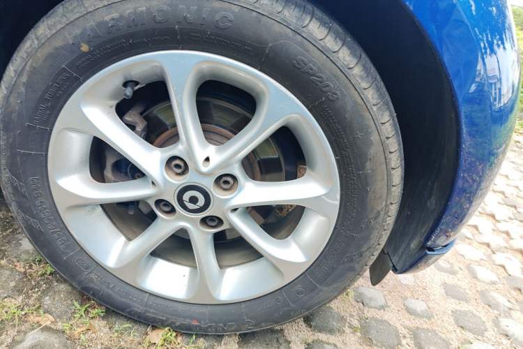 Used smart fortwo 2018 1.0L 52kW Hardtop Dynamic Version China V Right Front Wheel Hub