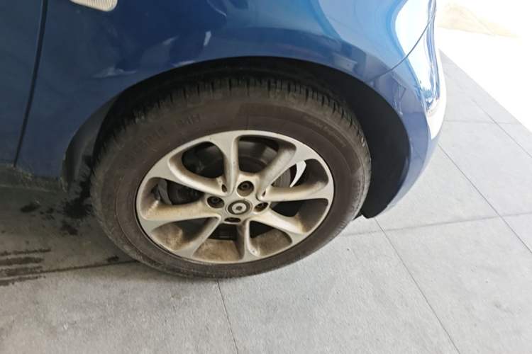 Used smart fortwo 2018 1.0L 52kW Hardtop Dynamic Version China V Right Front Wheel Hub