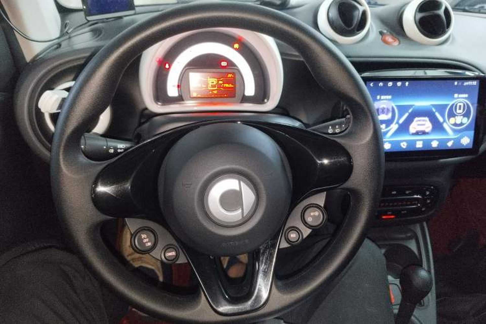 Used smart fortwo 2018 1.0L 52kW Hardtop Dynamic Version China V Steering Wheel
