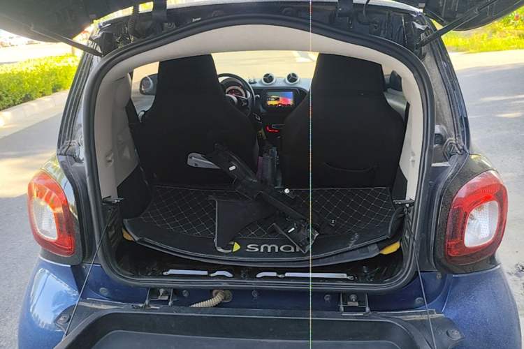 Used smart fortwo 2018 1.0L 52kW Hardtop Dynamic Version China V Trunk