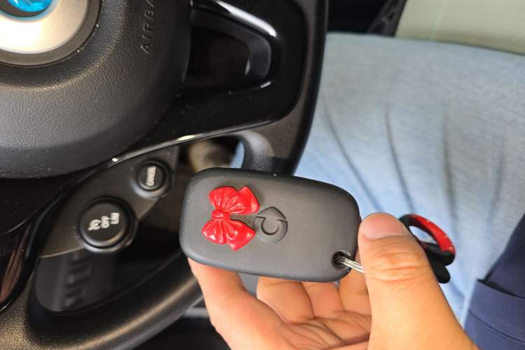 Used smart fortwo 2018 1.0L 52kW Hardtop Dynamic Version China V Vehicle Key