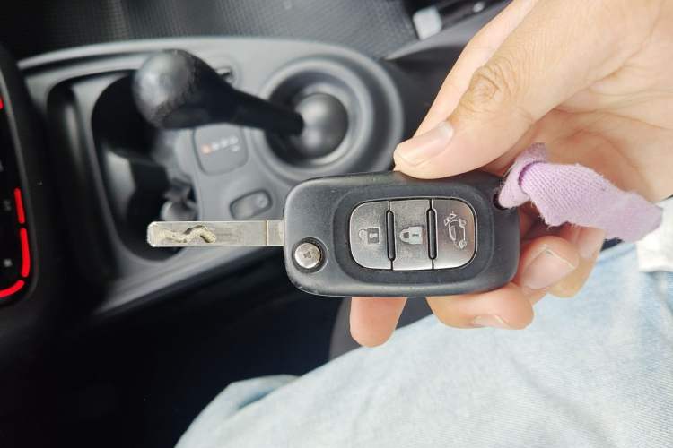 Used smart fortwo 2018 1.0L 52kW Hardtop Dynamic Version China V Vehicle Key