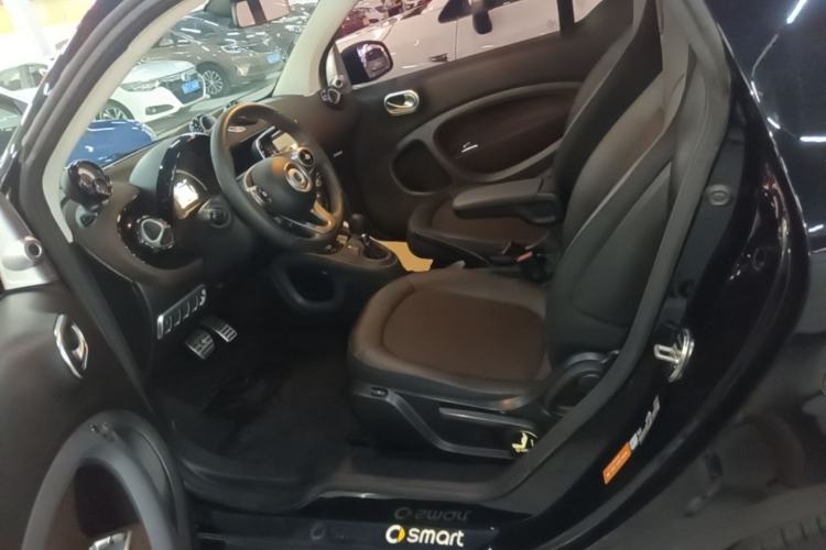 Used smart fortwo 2018 0.9T 66 kW Chocolate Special Edition China V Standard Left Front Seat