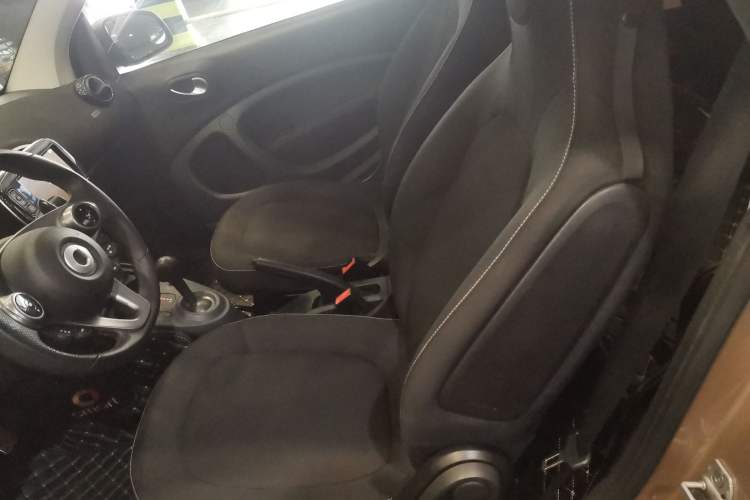 Used smart fortwo 2018 0.9T 66 kW Yaojin Special Edition China V Standard Left Rear Seat